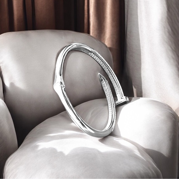 925 Sterling Silver Bangle With Cubic Zirconia | Hinged Design | Modern Luxury - Picture 7 of 9